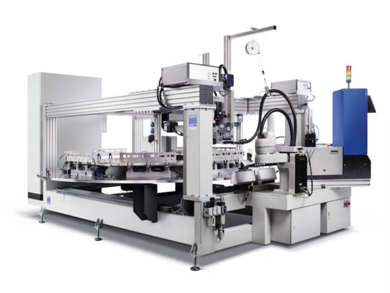 Special-purpose machine built by Eberle Automatische Systeme
